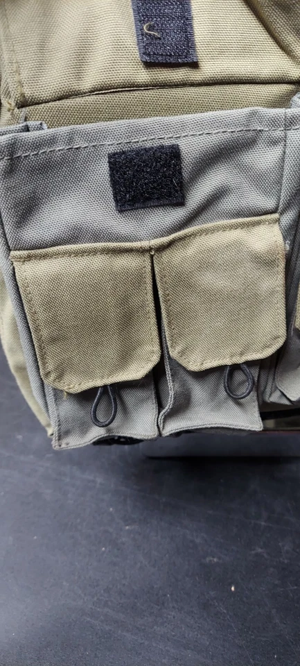 Field & Stream Tactical Fishing Vest- Size Large Zipper Front Multi Pockets - Image 2 of 4