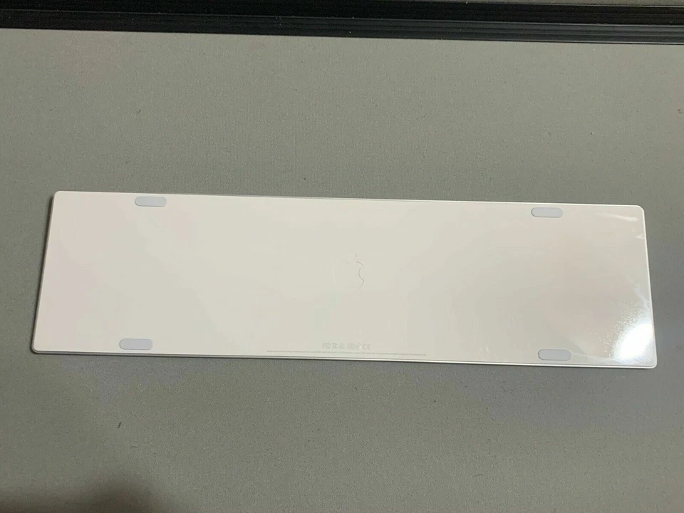 Apple A1843 Wireless Rechargeable Bluetooth Magic Keyboard With Numeric Keypad - Image 2 of 3