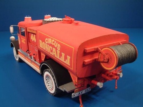 Circus Roncalli Feuerwehrauto 1:20 Spur1 J.F. Schreiber Bastelbogen Kartonmodell - Foto 3 di 4