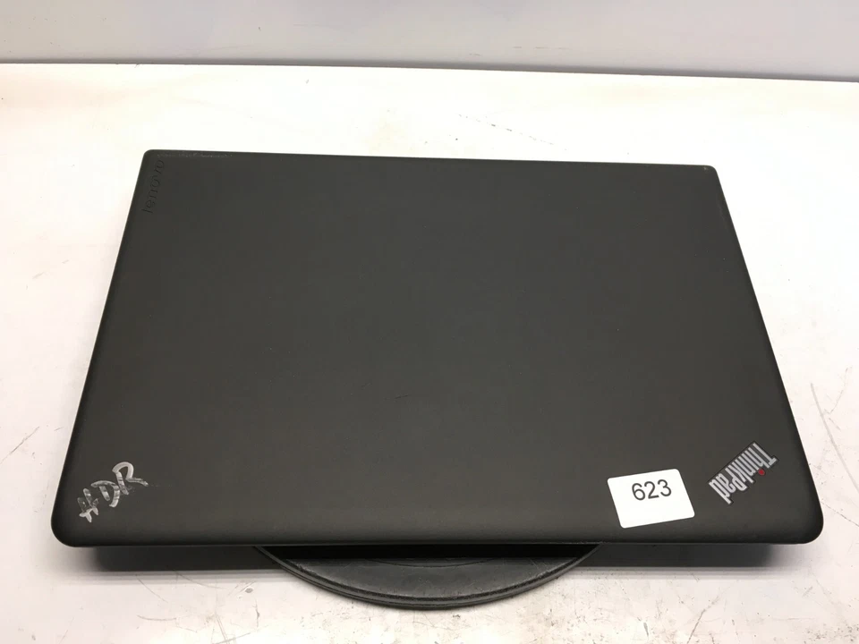 Lenovo ThinkPad E560 Intel i3-6100U 2,3 ГГц 4 ГБ без жесткого диска - Изображение 2 из 4