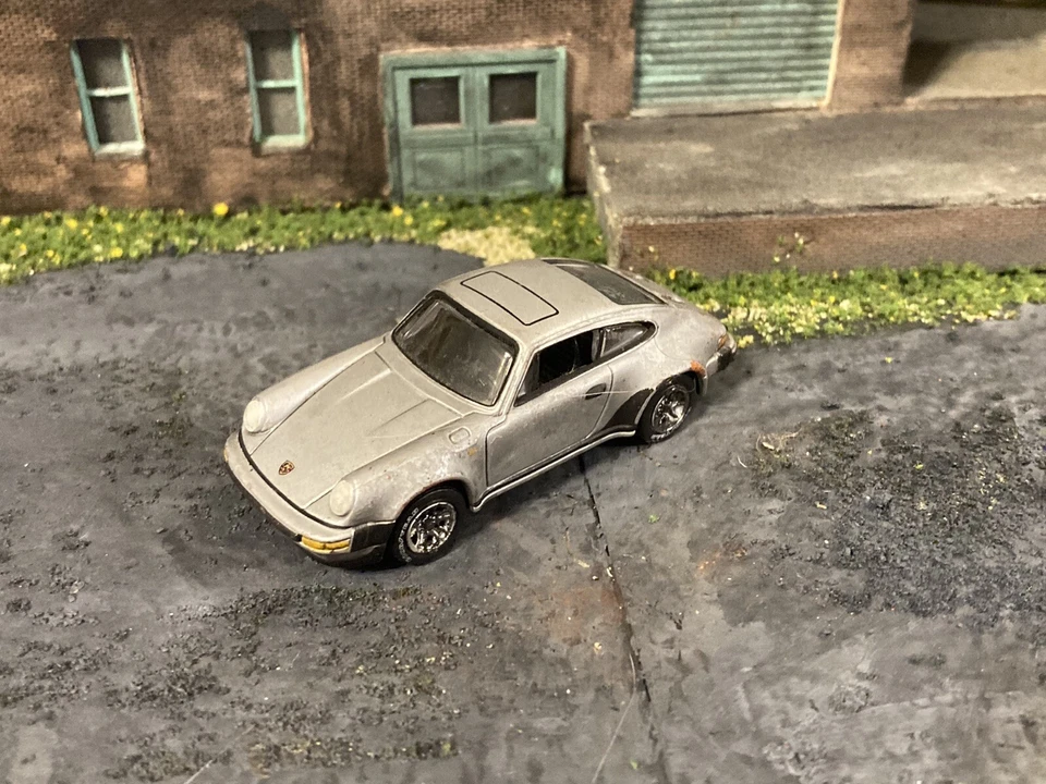 Porsche 911 Turbo 1982 oxidado desgastado personalizado 1/64 diecast coche granero encontrar junker Foto 2 de 4