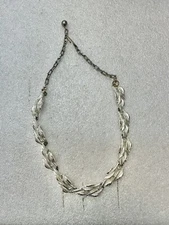 VTG 1960 silver Tone Tri Leaf Link 16.5” Choker Necklace 