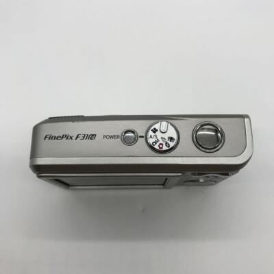 【美品】FUJIFILM FINEPIX F30 平成レトロ FUJIFILM FINEPIX F30 Old compact digital camera In good