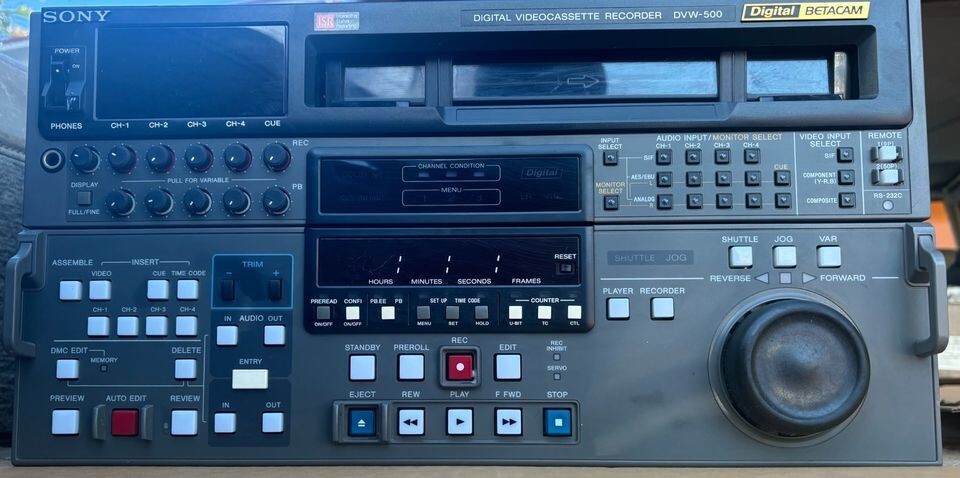 PLAYER / RECORDER DIGITAL BETACAM Sony DVW-A500 Pal / PLAY BETA SP