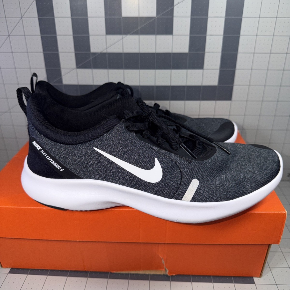 nike wmns flex experience rn 8