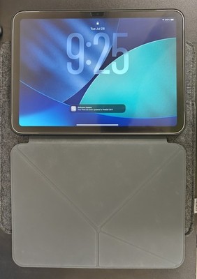 iPad A16 128GB Bundle: Pencil, Case, Felt Sleeve, Paperlike Screen Protector