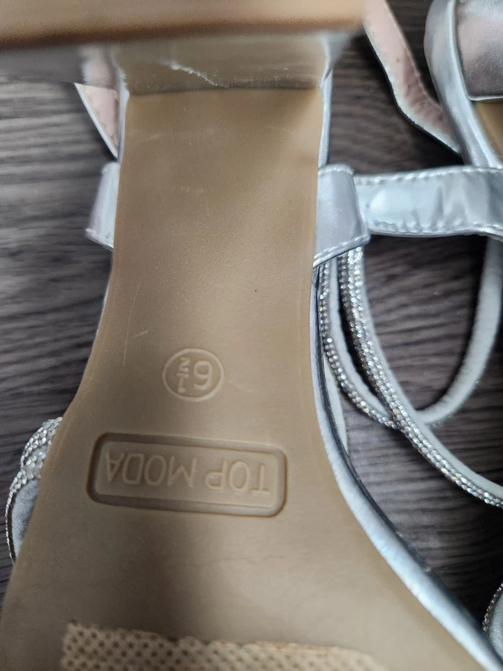 Zapatos de fiesta plateados para mujer talla 6,5 EE. UU. boda graduación Foto 4 de 4