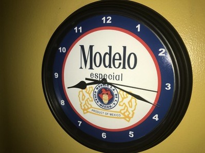 Modelo Cerveza Mexican Beer Man Cave Bar Clock Retro Advertising Sign