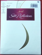 NEW HANES SILK REFLECTIONS~SILKY SHEER PANTYHOSE~SIZE  AB ~ PEARL COLOR ~K