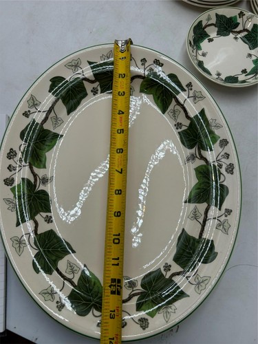 46 pcs WEDGWOOD NAPOLEON IVY PLATES, BOWLS, CREAMER, PLATTER, TEAPOT **READ** - Picture 5 of 9