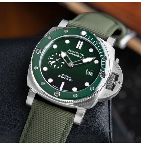 Panerai Submersible Green Men's Watch PAM01287 (eSteel, Hulk)