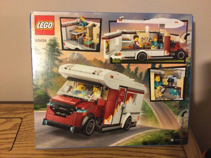 Lego City - Holiday Camper Van