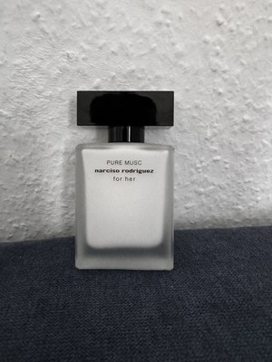 Narciso Rodriguez For Her Pure Musc Eau De Parfum Spray 30ml