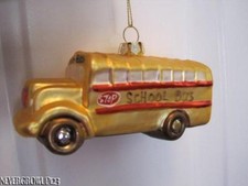 BLOWN GLASS SCHOOL BUS ORNAMENT YELLOW TEACHER STUDENT KINDERGARTEN GRADUATE NWT