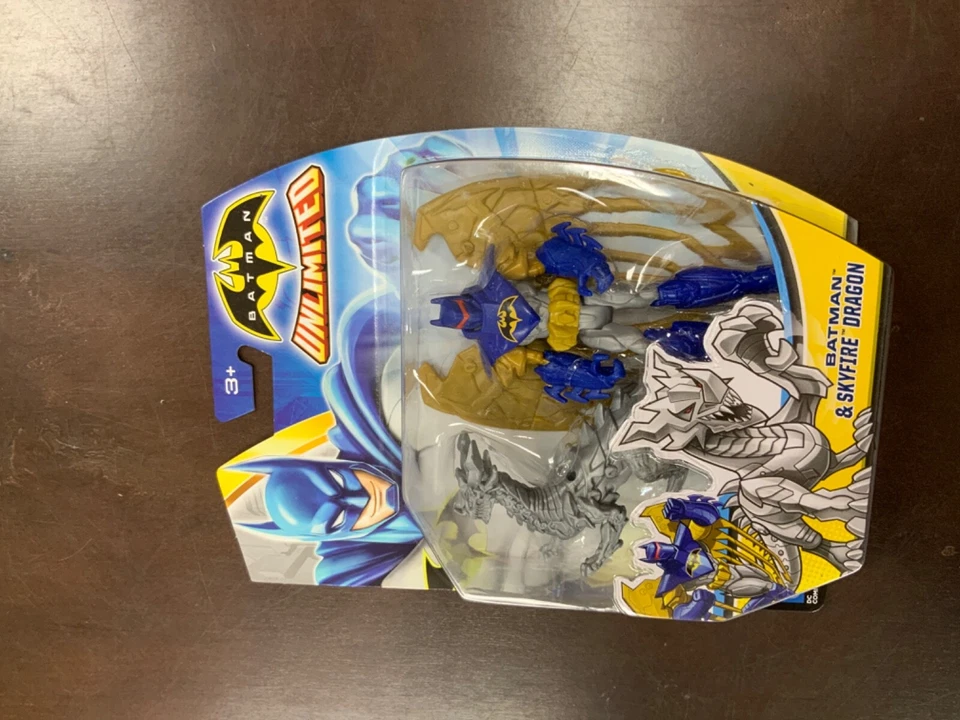 2014 Mattel Batman Unlimited Batman & SkyFire Dragon - NIB see photos - Image 2 of 4