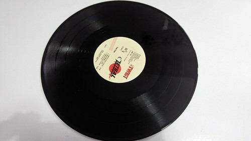 M.C. Twist – Step Off / S-M-O-K-I-N-G C-O-K-E · US 12" Vinyl Single - Picture 4 of 4