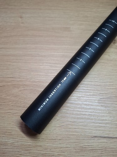 Ricambi bici retrò nuovi con scatola NOS RaceFace Deus XC reggisella 30,0 x 4... - Foto 7 di 8