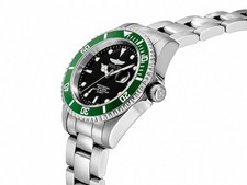 Invicta Men's 37.5mm Pro Diver 8932OB Green Bezel Analog Display Quartz