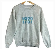 Taylor Swift 1989 TV Spotify Fans First Crewneck - Limited Edition Large