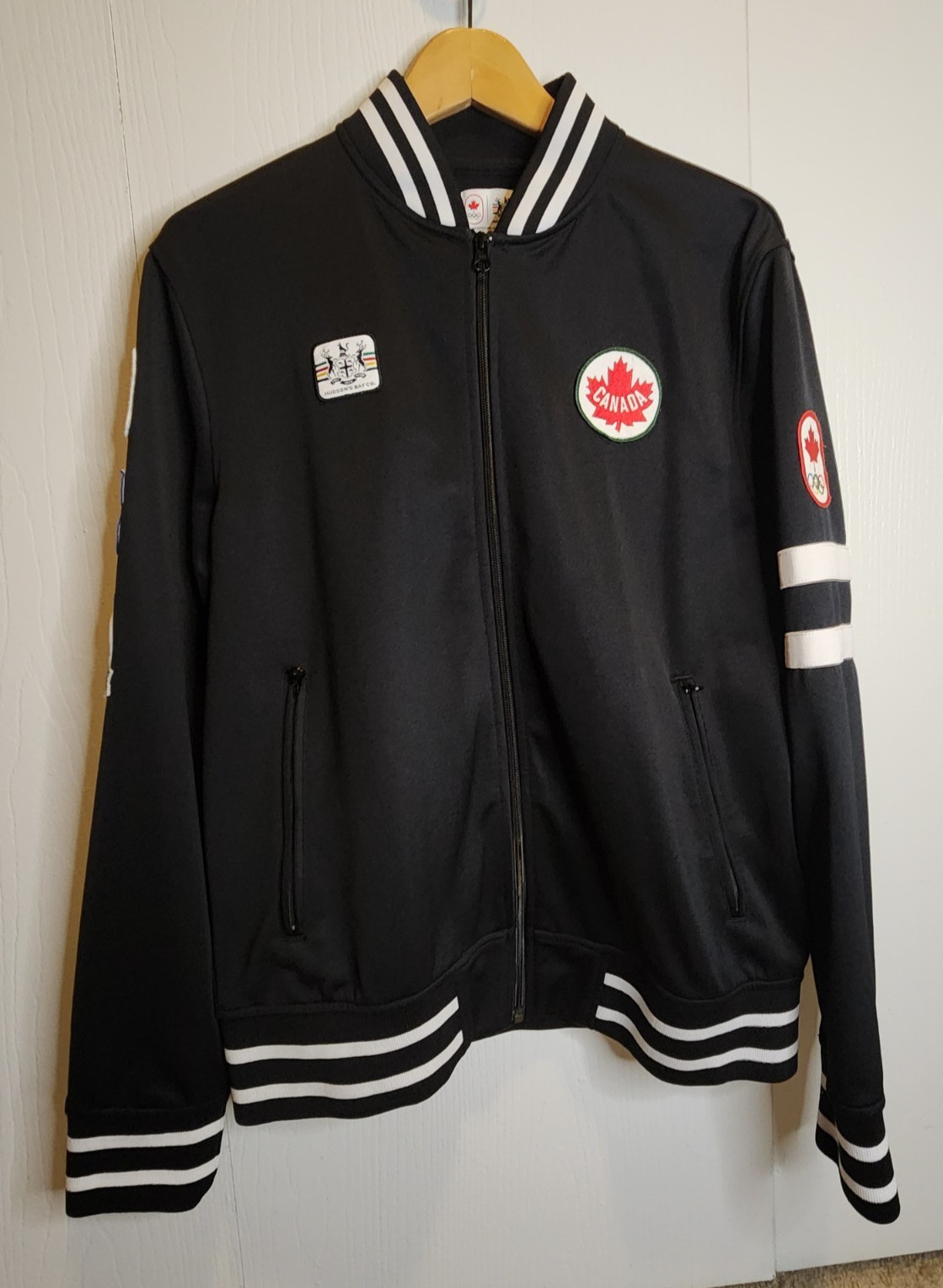 Hudson's Bay Canada Olympic Team Track Jacket Mens Size Medium Canadian Patches