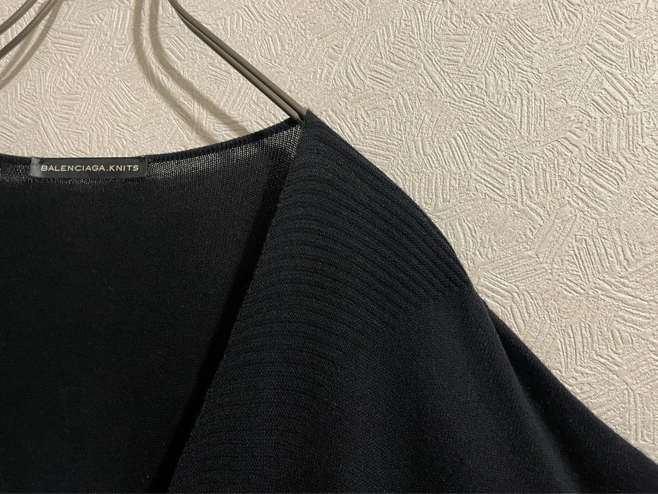 VESTIDO DE PUNTO USADO HECHO EN FRANCIA BALENCIAGA CUELLO EN V / ACEPTABLE Foto 4 de 4