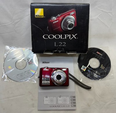 Nikon COOLPIX L22 12.0MP Digital Camera - Red Pre-Owned Works Great Complete!