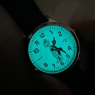 時計 TIMEX X NOAH TW2V30700 GHOST NETS SUCK! NOAH TIMEX TW2V30700 Ghost Nets Suck Waterbury Analog Watch Olive