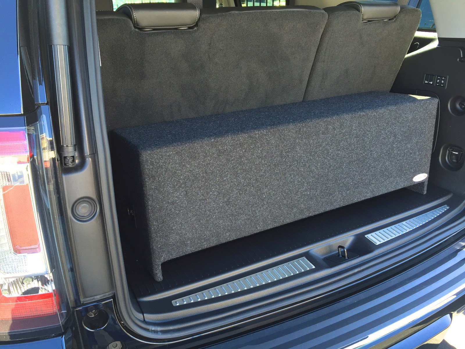 tahoe sub box 3rd row