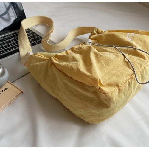 Leightweight Drawstring Shoulder Bag Large Capacity Commuting Bag Travel - Picture 4 of 17