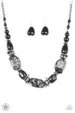 New Paparazzi Blockbuster Set In Good Glazes in Black with matching earrings
