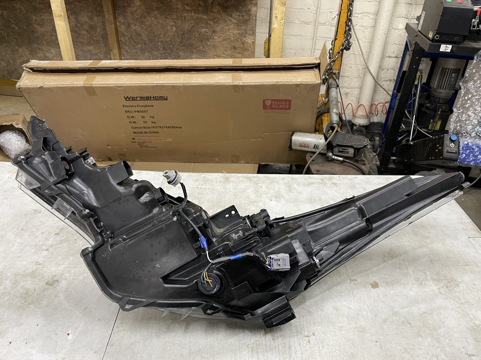 Toyota C-hr Hybrid Right Driver Side Full LED Headlight 81110 