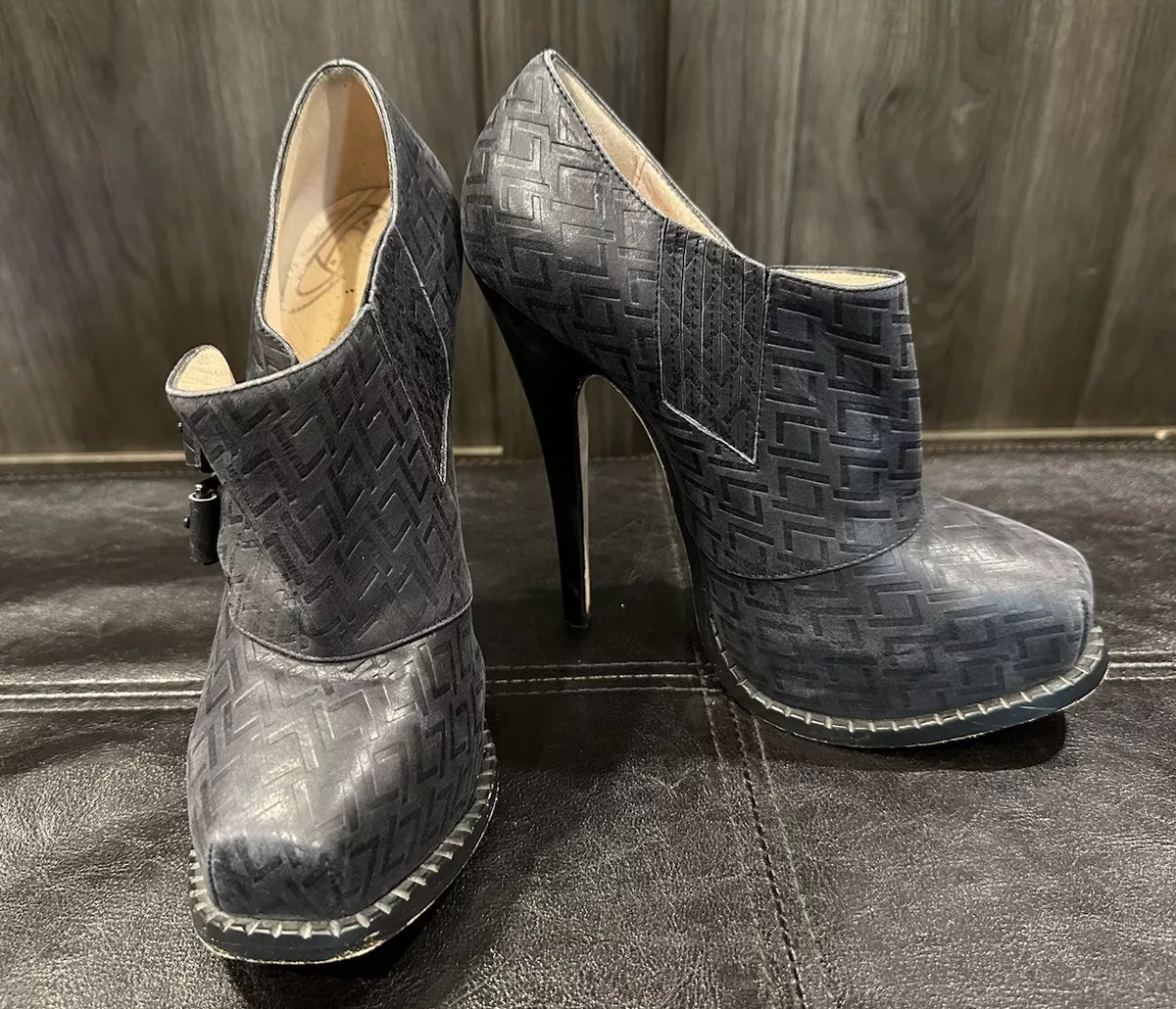Vivienne westwood top high heels