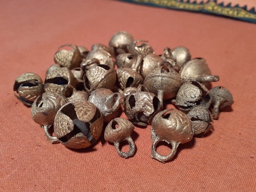 98-teiliges Set Rostige Glöckchen & Metallsterne - Vintage Deko Für Halloween & Weihnachten