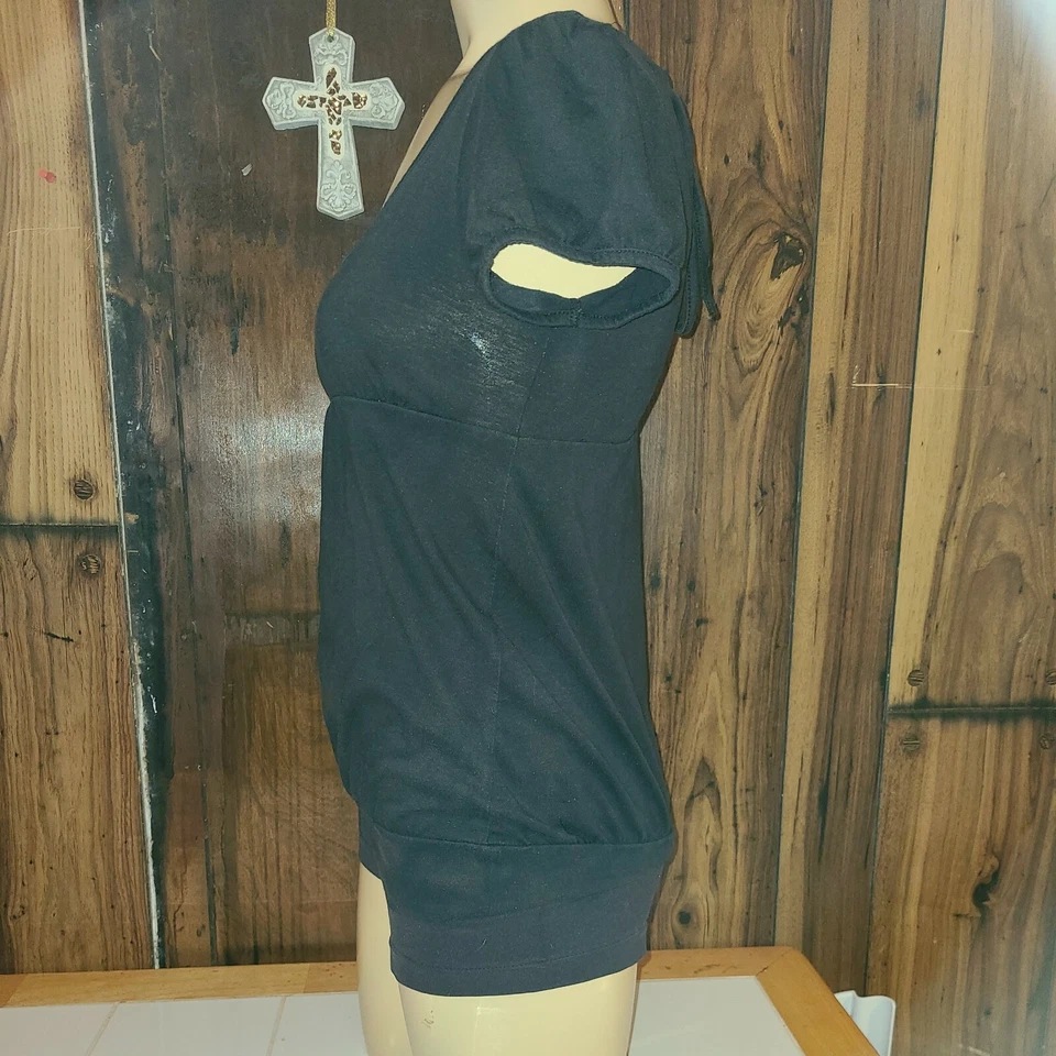 Blusa camisa negra manga corta Weavers talla pequeña Foto 2 de 4