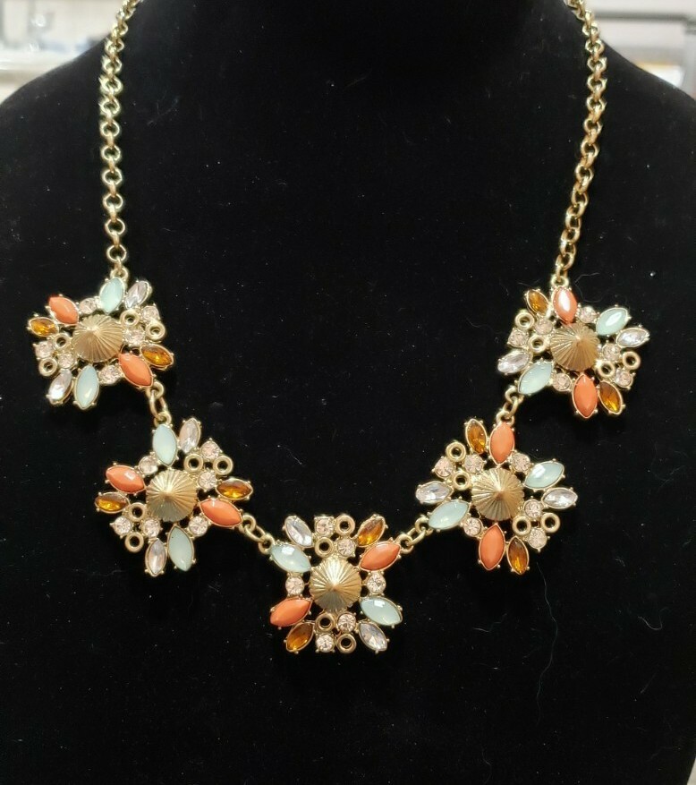 BEAUTIFUL STATEMENT BIB NECKLACE,  MULTICOLORED S… - image 1