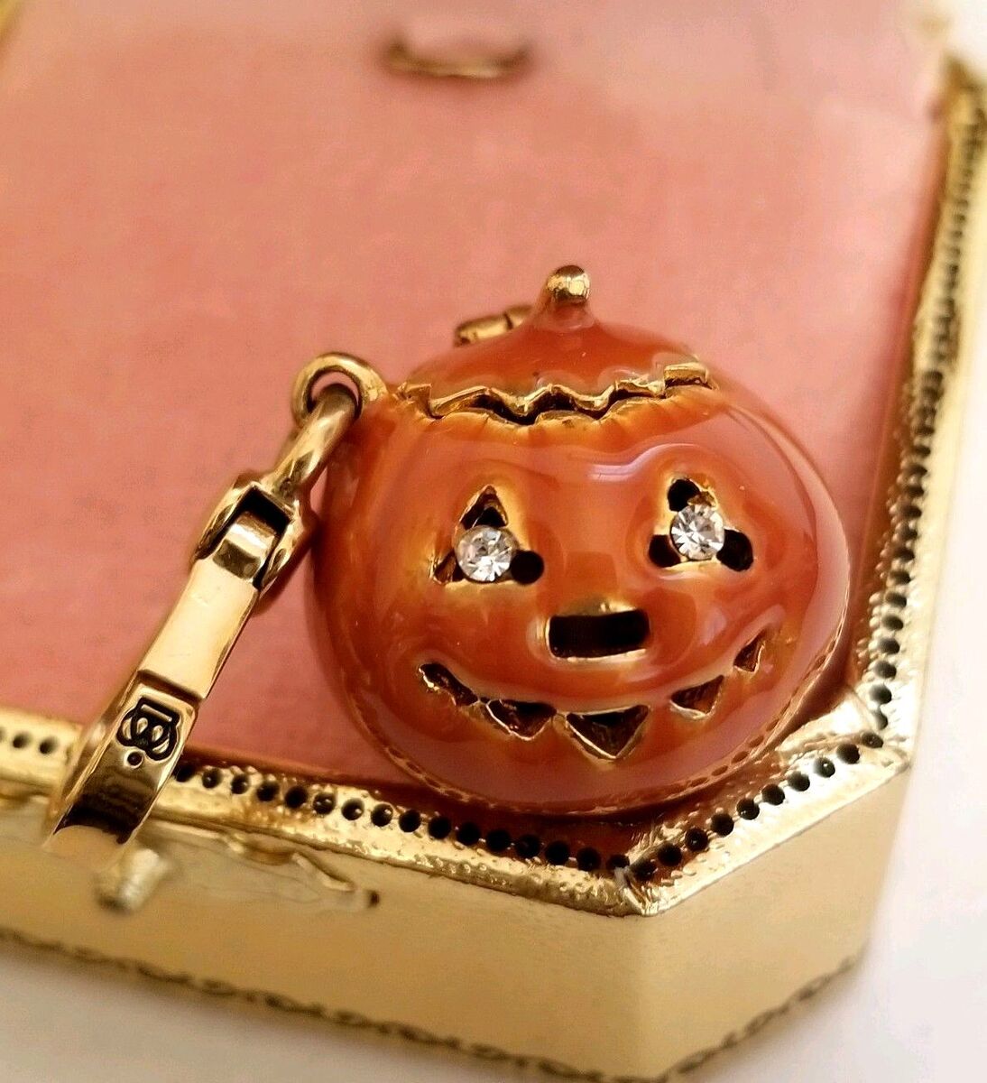 NEW IN BOX NWOT Juicy Jack-O-Lantern Charm Pumpkin Limited NEW IN BOX NWOT Juicy Jack-O-Lantern Charm Pumpkin Limited