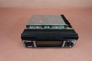 2007-2011 Harley Davidson FLHTCUI Electra Glide Ultra RADIO STEREO CONTROL UNIT