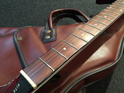 Used H.S Anderson KITE Wine No Pickguard Offset Guitar 3.18kg W