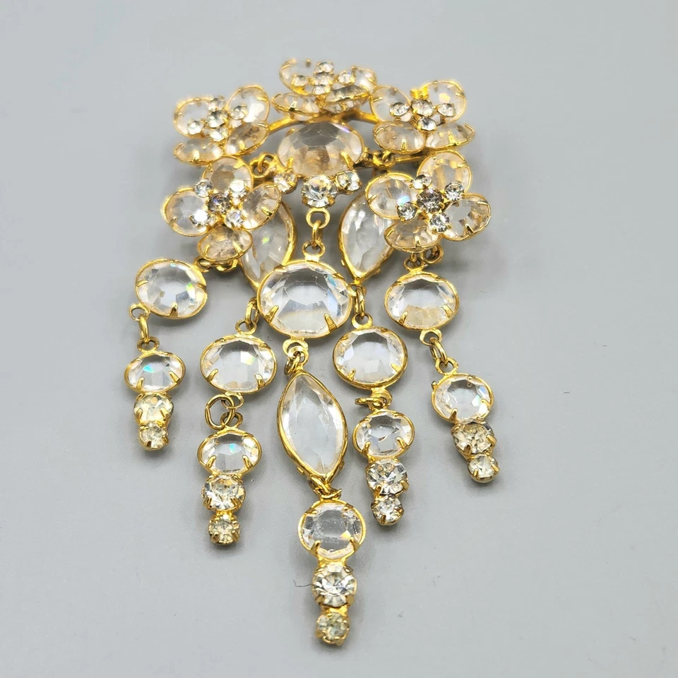Vintage Kramer Signed Crystal Bezel Gold Plated Waterfall Dangle Drop Brooch - Image 2 of 4