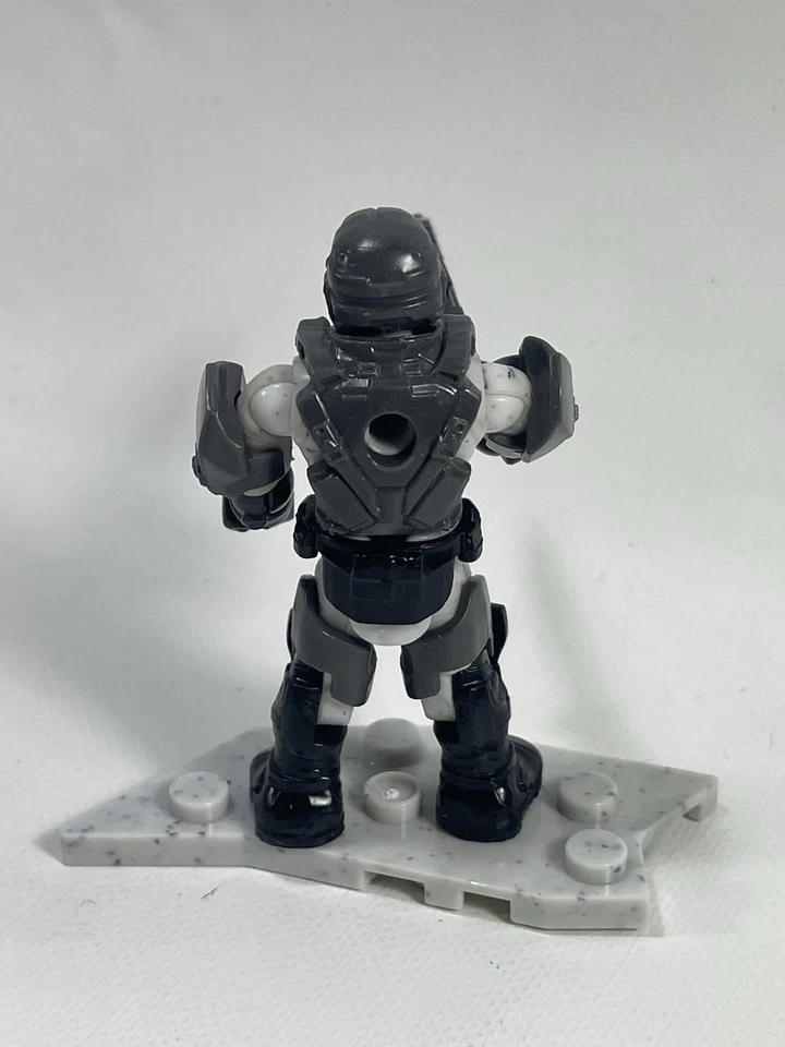 HALO MEGA BLOKS CONSTRUX GRAY/WHITE UNSC MARINE FIGURE STORMBOUND SERIES - Image 4 of 4