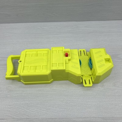 Hot Wheels Booster Auto Beschleunigereinheit gelb - Batteriebetriebener Autowerfer