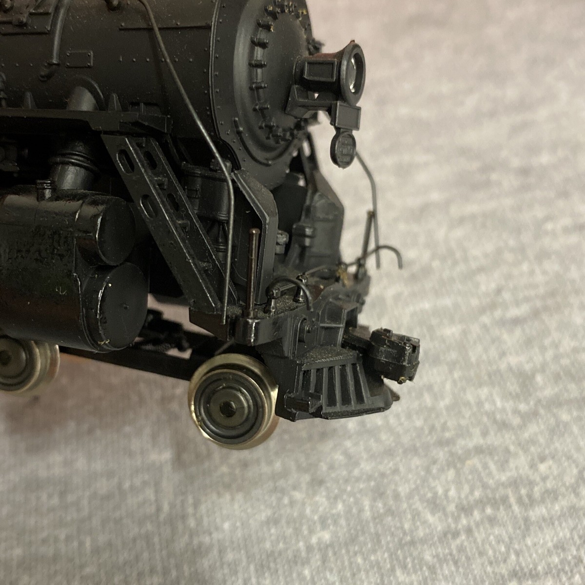 A Rivarossi HO New York Central 4-6-2 Steam Locomotive & Tender, Hudson