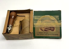VINTAGE NOS Speedy Stitcher Sewing Awl with Original Box