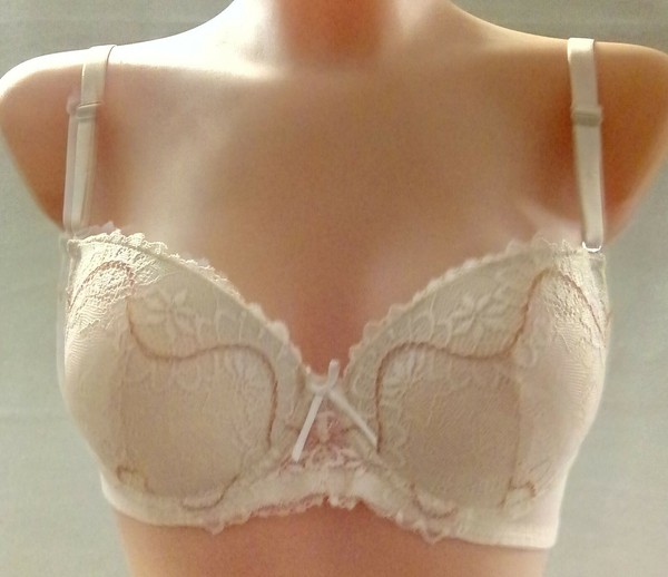 Sujetador push-up de Lady Dreams, modelo Lena color crema talla 75 (F10)
