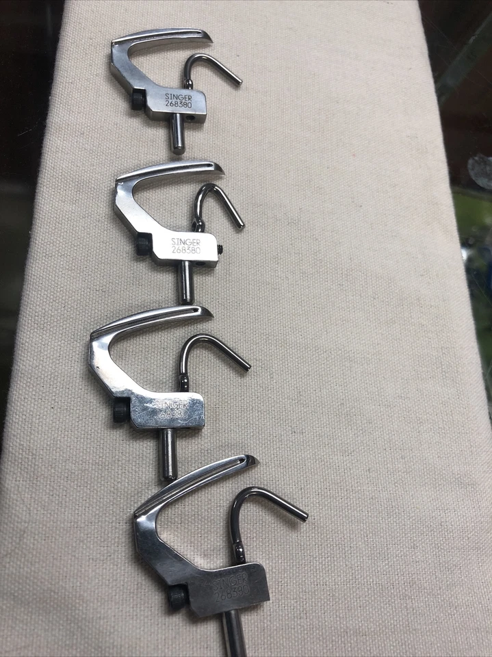 4 Loopers Singer 302U para pretina completa con protector de aguja cantante original Foto 3 de 3