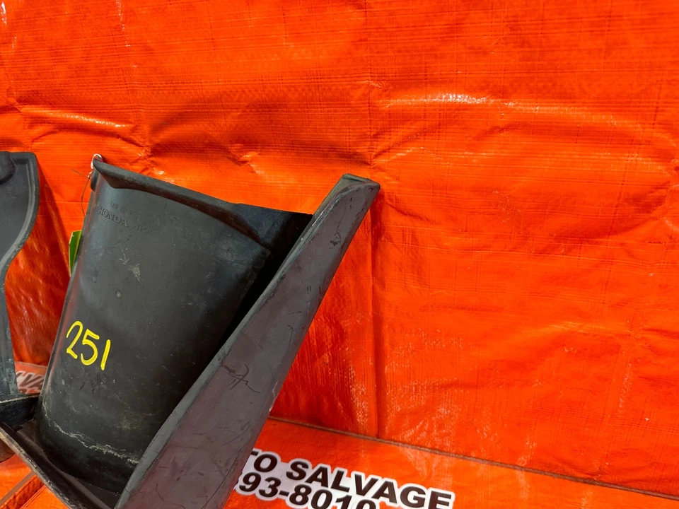 08-12 HONDA ACCORD SEDAN REAR MUD FLAP / SPLASH GUARD SET LEFT & RIGHT OEM #251 - Image 3 of 4