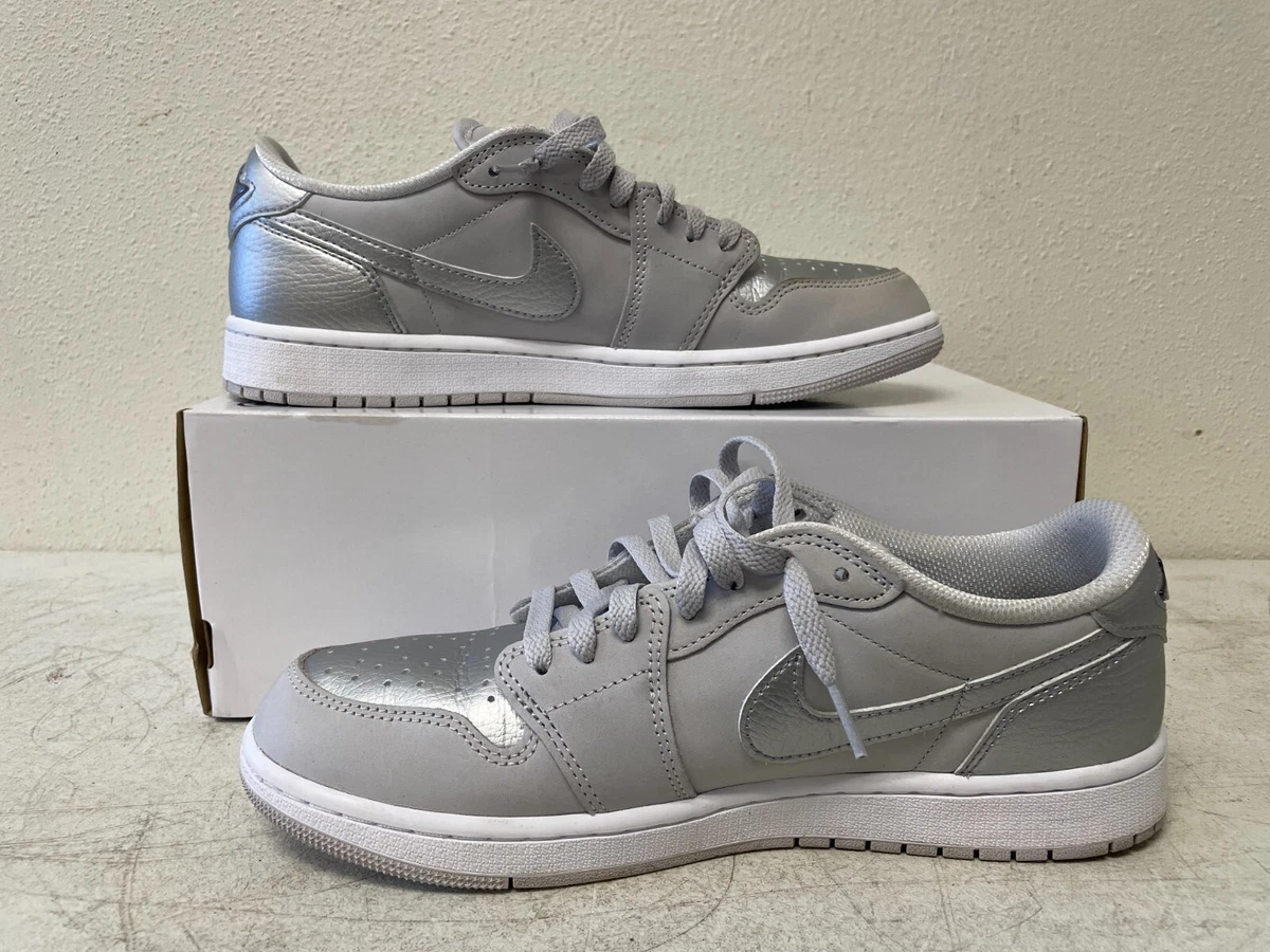 Jordan 1 Retro OG Briefcase Special Box Low Metallic Silver for