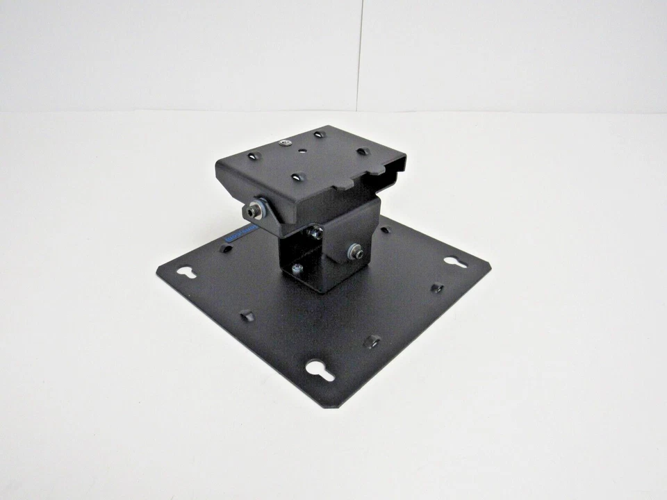 Rack Solutions 104-2411 Universal Monitor Wall Mount w/ Pan/Tilt VESA-D     WH1 - Image 4 of 4