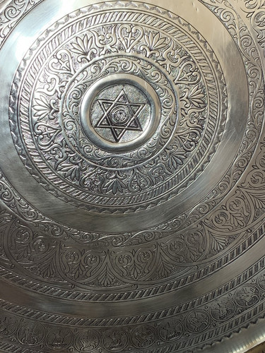 Very Large Engraved Solid Brass Charger With Bull & Matador Pattern,22” Diameter - Picture 2 of 7