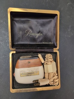 Vintage 1940-50 s Remington 60 Deluxe Electric Dry Shaver See Pictures